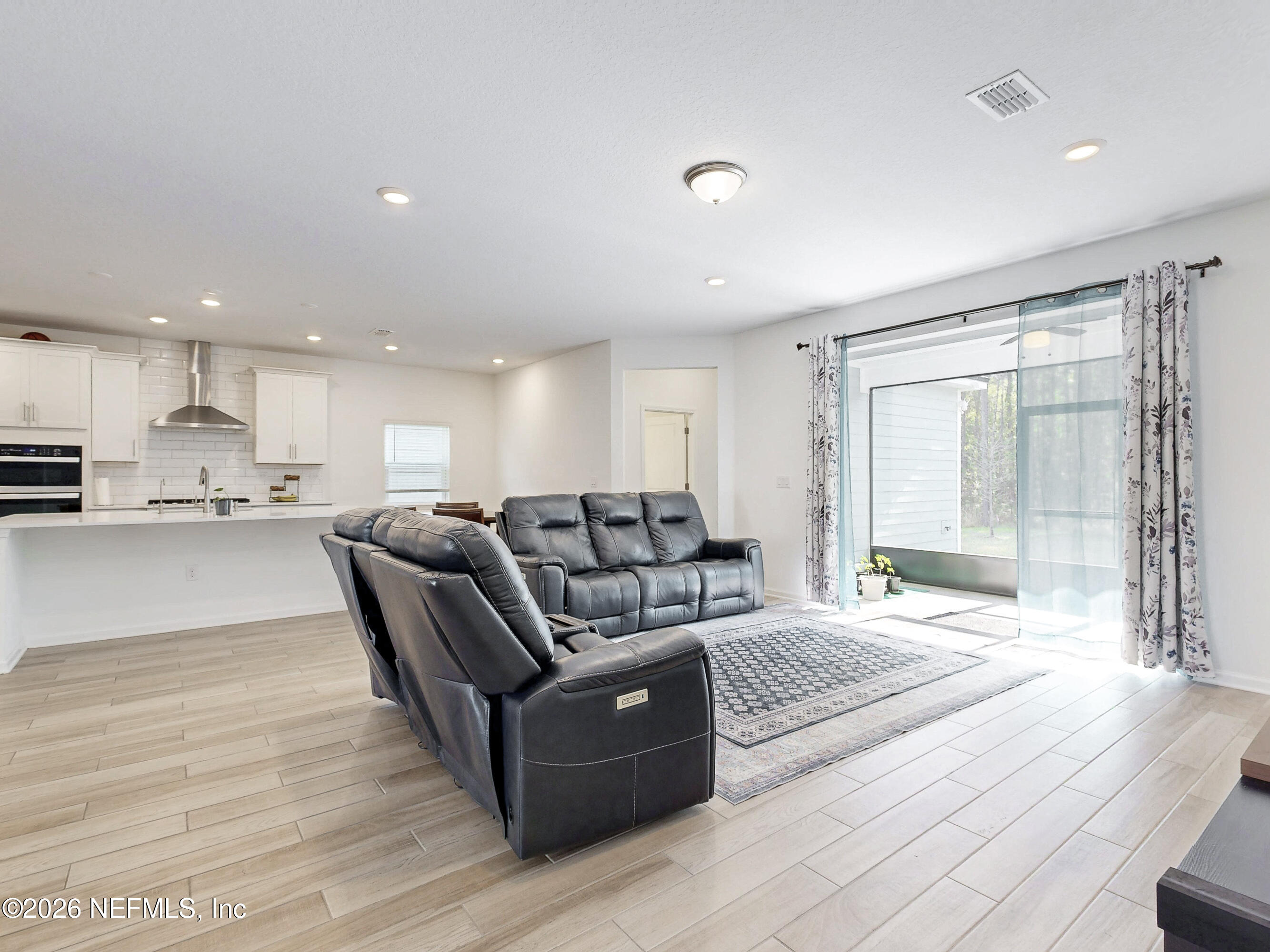 401 Archstone Way St. Augustine, FL 32092 - Photo 17 of 46 401 Archstone Way-043