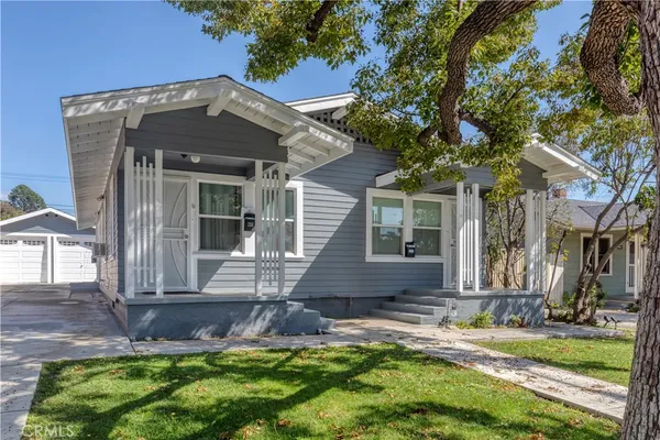 $2,575 | 214 Poppy Avenue, Monrovia, CA 91016