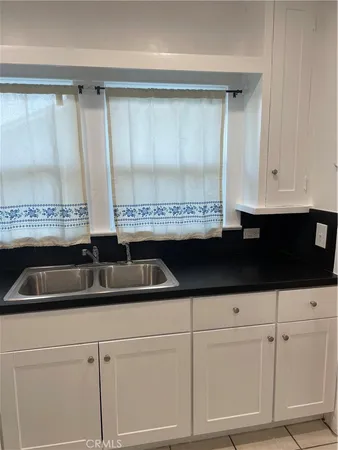 $2,575 | 214 Poppy Avenue, Monrovia, CA 91016