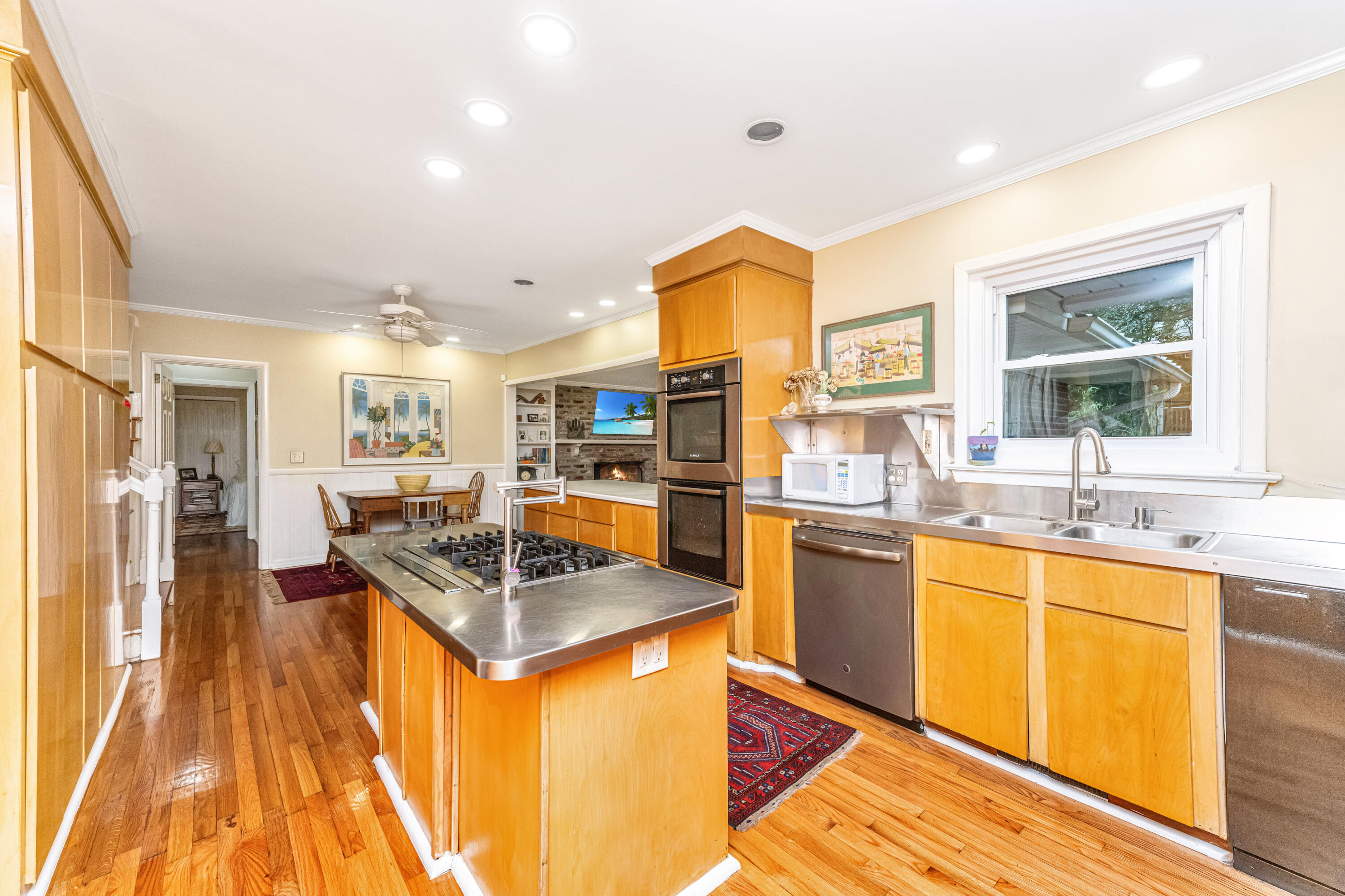 10 Charlestowne Road Charleston, SC 29407 - Photo 2 of 32 10CharlestowneRd11