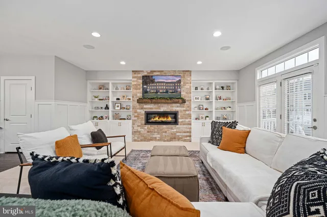 $750,000 | 13742 Senea Drive, Gainesville, VA 20155