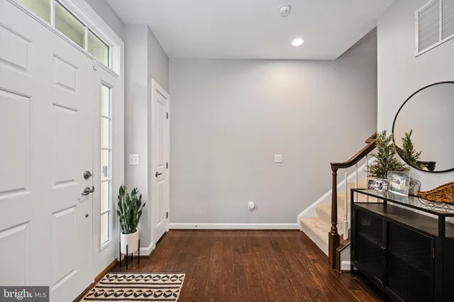 $750,000 | 13742 Senea Drive, Gainesville, VA 20155