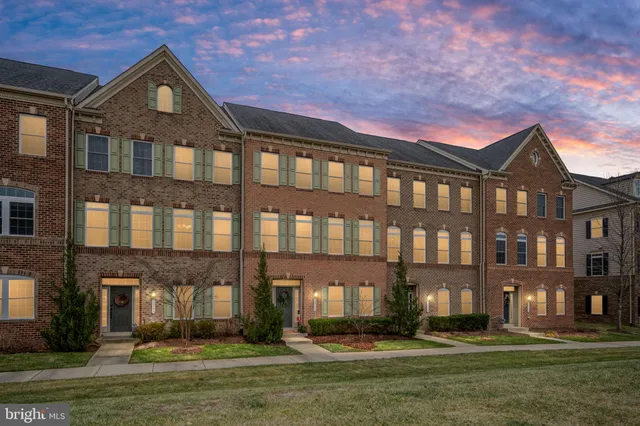 $750,000 | 13742 Senea Drive, Gainesville, VA 20155