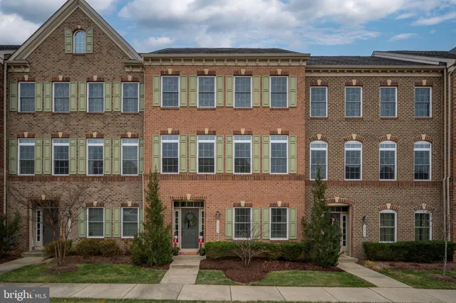 $750,000 | 13742 Senea Drive, Gainesville, VA 20155