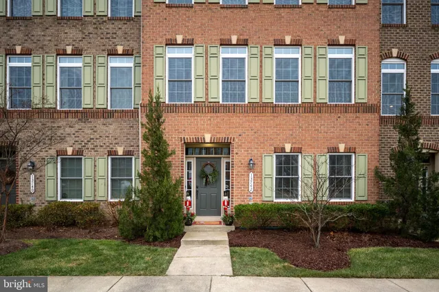 $750,000 | 13742 Senea Drive, Gainesville, VA 20155