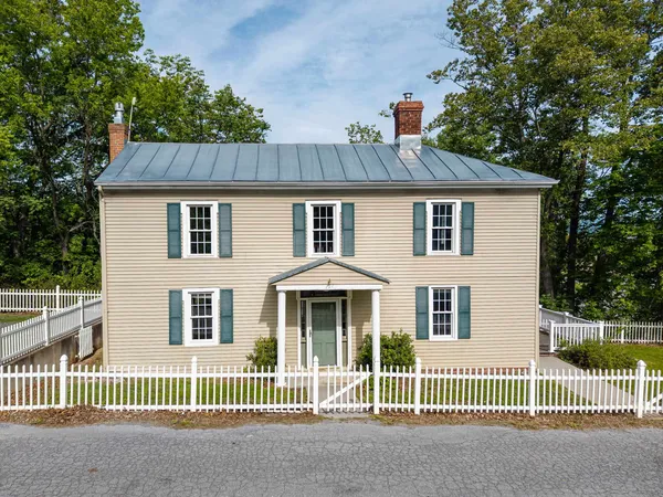 $349,900 | 727 Main St Mount South, Mount Crawford, VA 22841