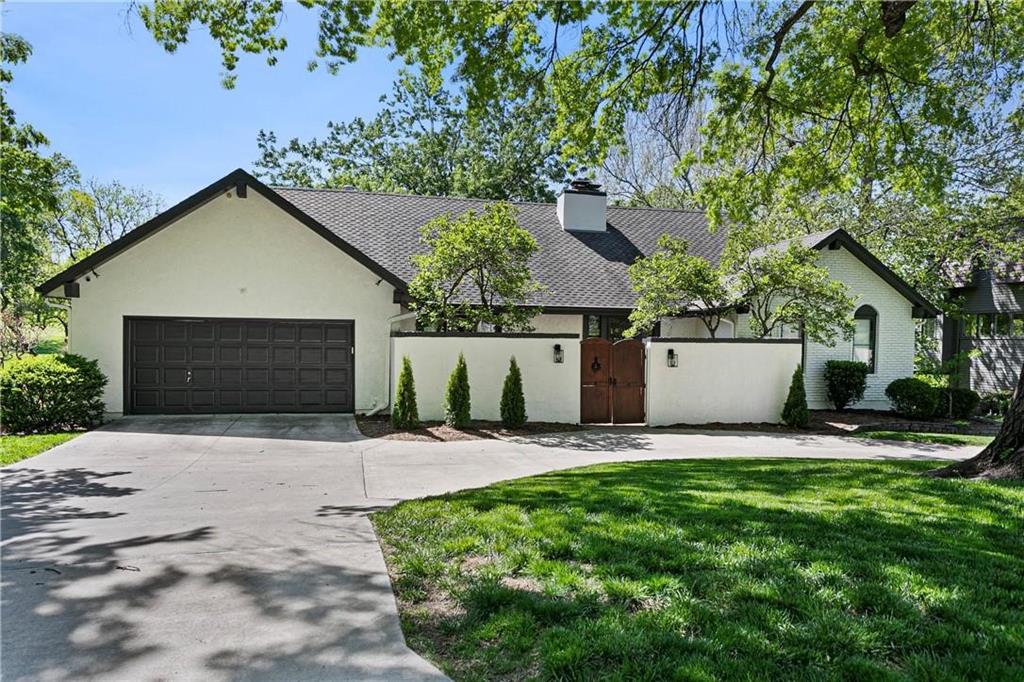 12600 Overbrook Road Leawood, KS 66209 - Photo 1 of 38