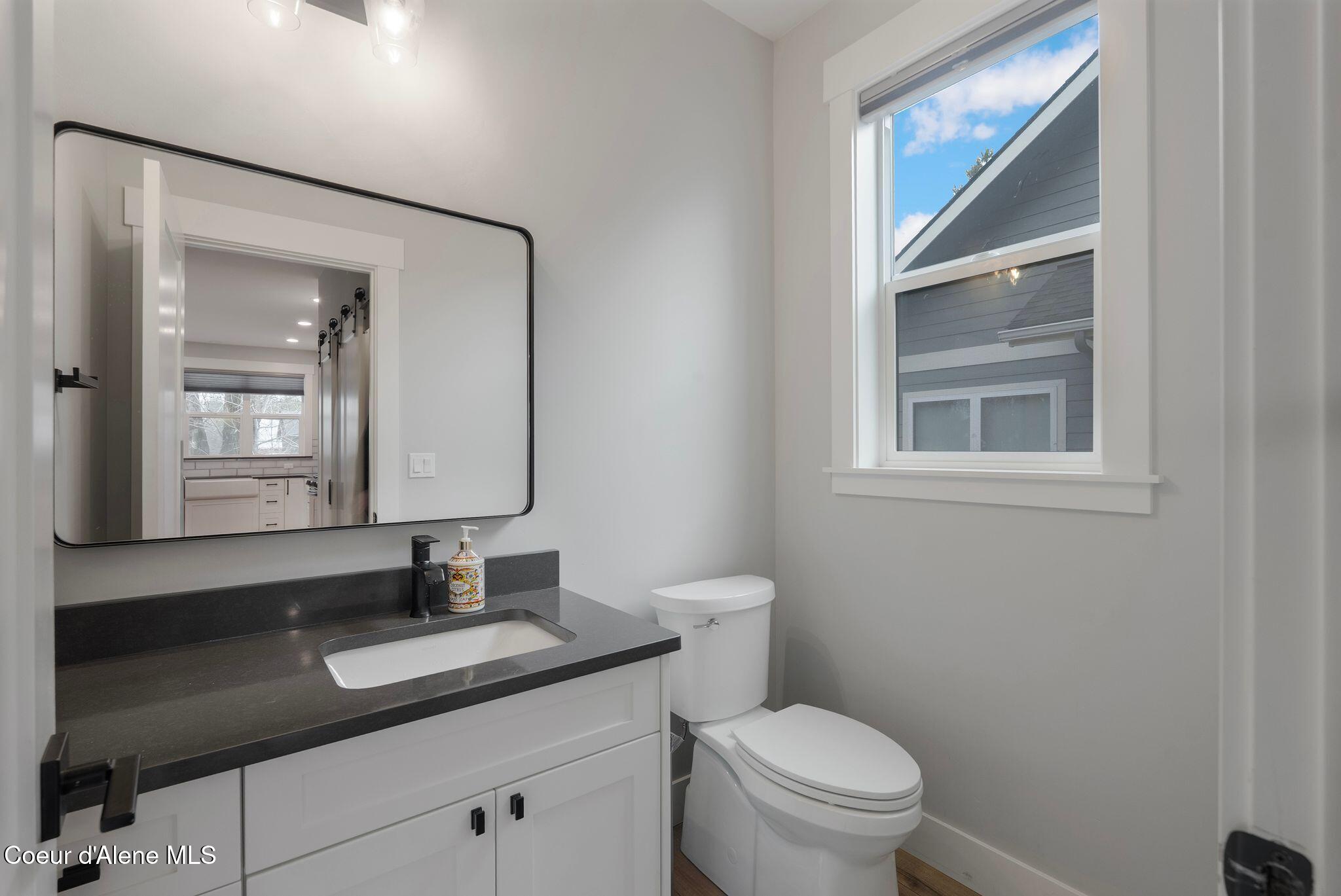 141 Madera Drive Sandpoint, ID 83864 - Photo 12 of 45 10_DSC08188