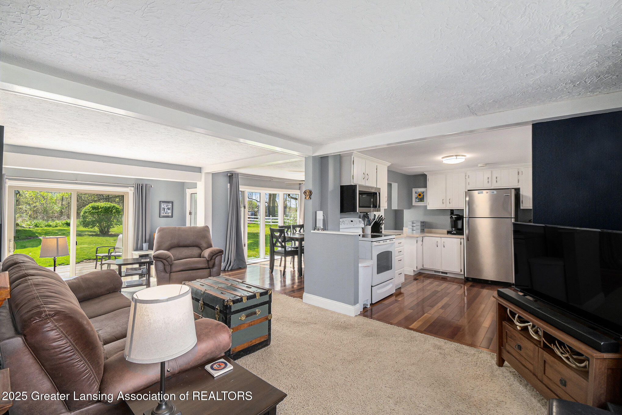 12883 Oneida Road Grand Ledge, MI 48837 - Photo 5 of 29 007__ndp4693_978