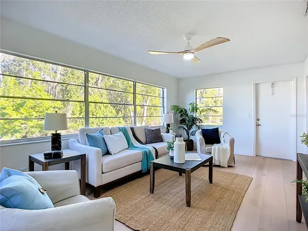 $2,000 | 2014 Hampstead Circle, Sun City Center, FL 33573