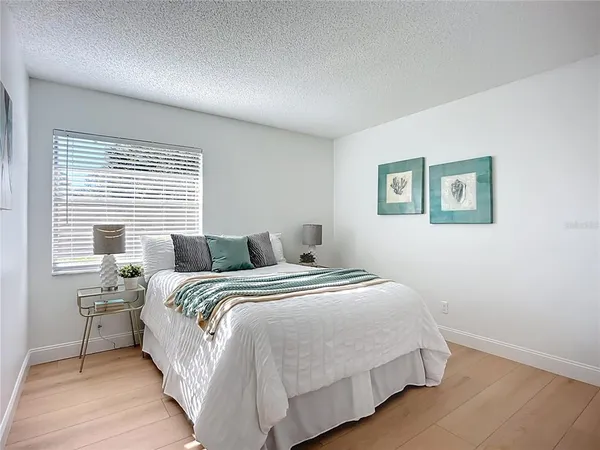 $2,000 | 2014 Hampstead Circle, Sun City Center, FL 33573