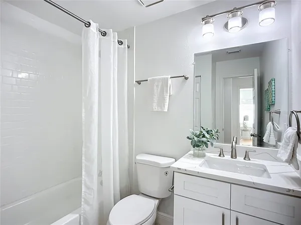 $2,000 | 2014 Hampstead Circle, Sun City Center, FL 33573