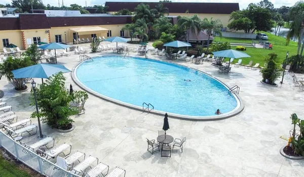 $2,000 | 2014 Hampstead Circle, Sun City Center, FL 33573