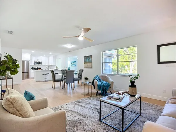 $2,000 | 2014 Hampstead Circle, Sun City Center, FL 33573