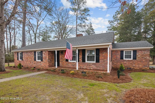 $357,000 | 108 Ridgewood Circle, Washington, NC 27889