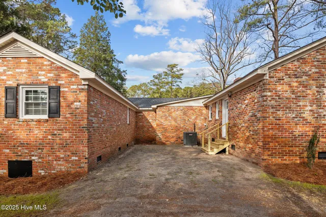 $357,000 | 108 Ridgewood Circle, Washington, NC 27889