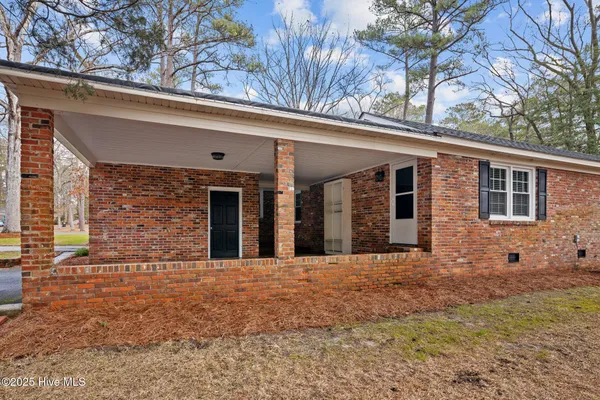 $357,000 | 108 Ridgewood Circle, Washington, NC 27889