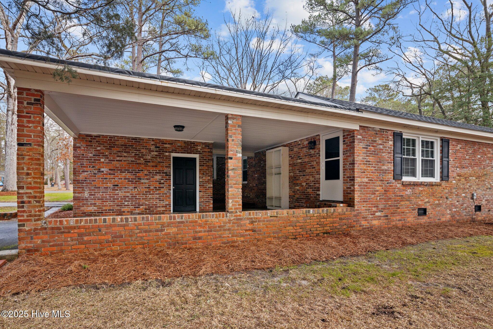 108 Ridgewood Circle Washington, NC 27889 - Photo 6 of 55 4-web-or-mls-BLS_0004