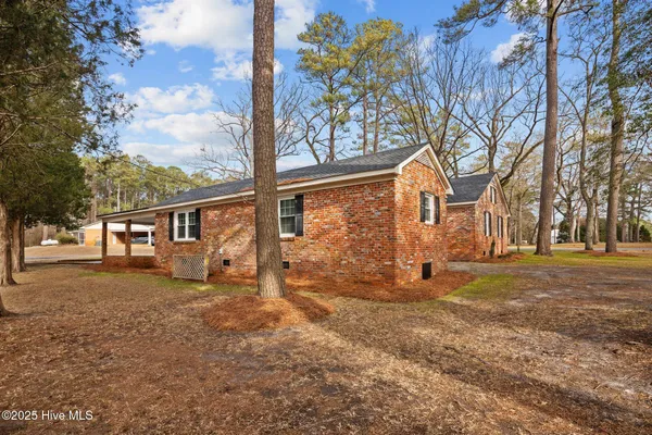 $357,000 | 108 Ridgewood Circle, Washington, NC 27889