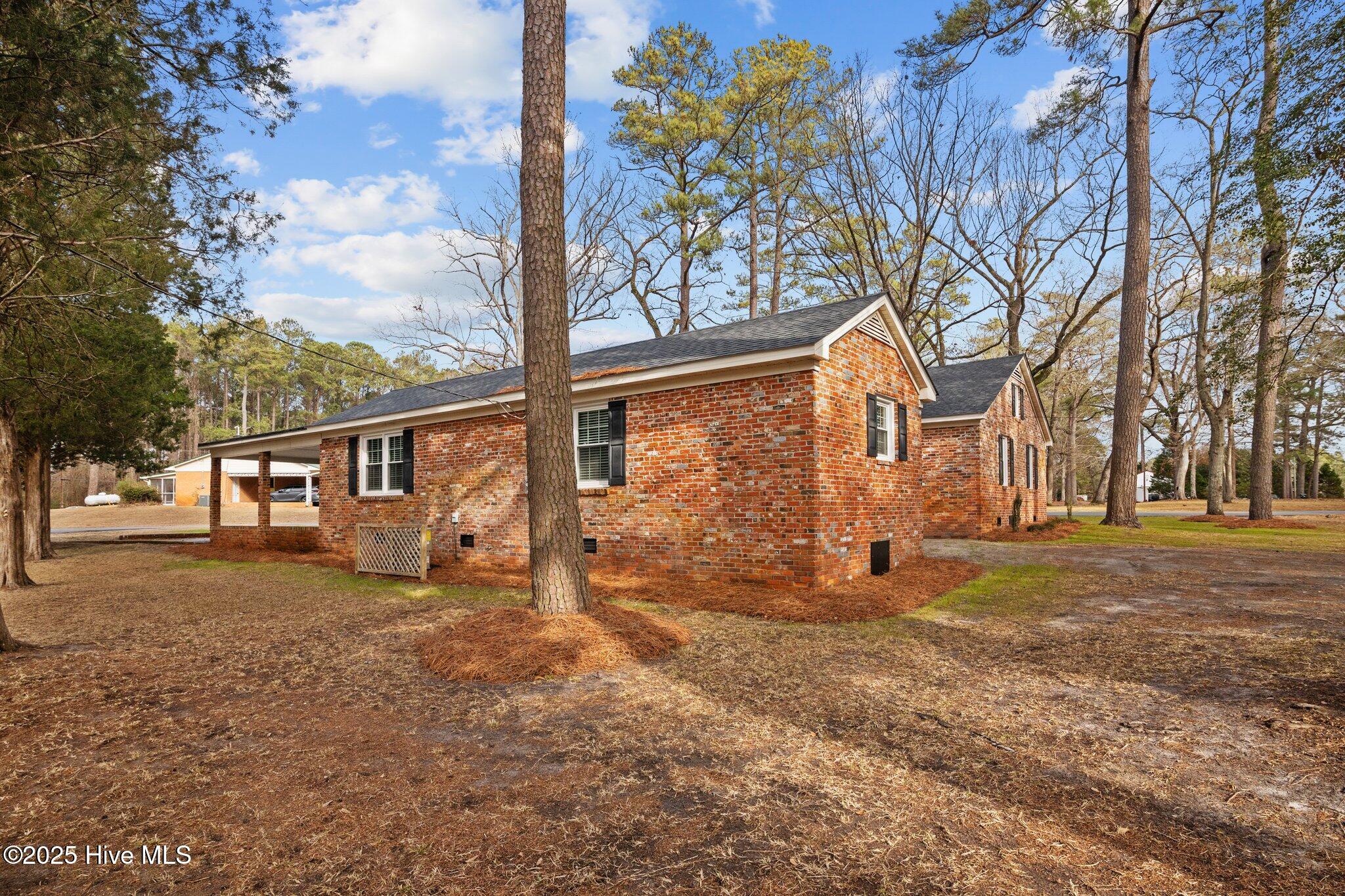 108 Ridgewood Circle Washington, NC 27889 - Photo 7 of 55 5-web-or-mls-BLS_0005