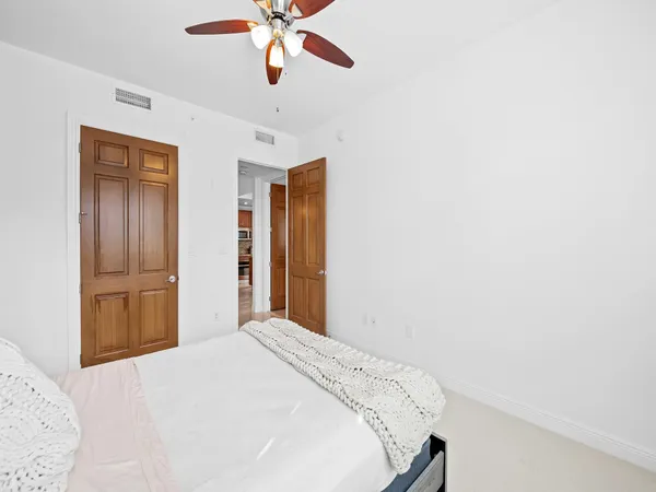 $7,500 | 516 Hendricks Isle, Unit 4C, Fort Lauderdale, FL 33301