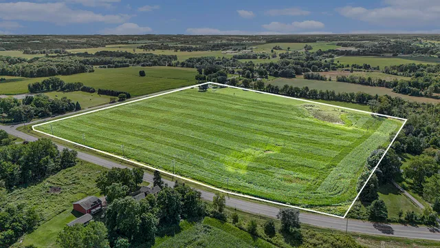 $485,000 | 12401 Sparta Avenue, Kent City, MI 49330