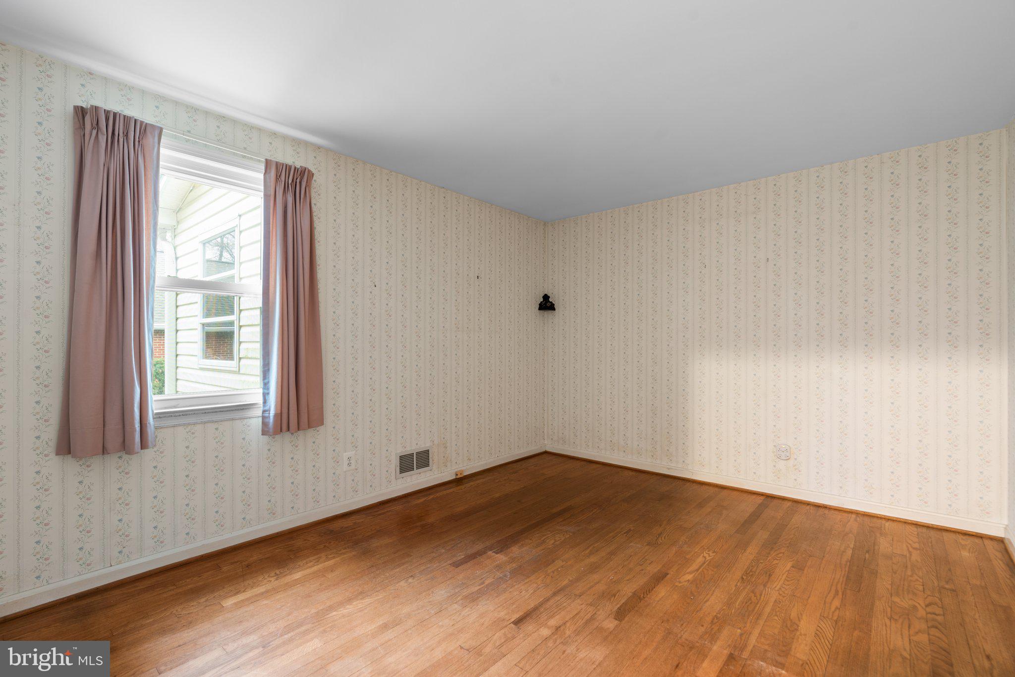 4201 Briars Road Olney, MD 20832 - Photo 22 of 58 Bedroom 2