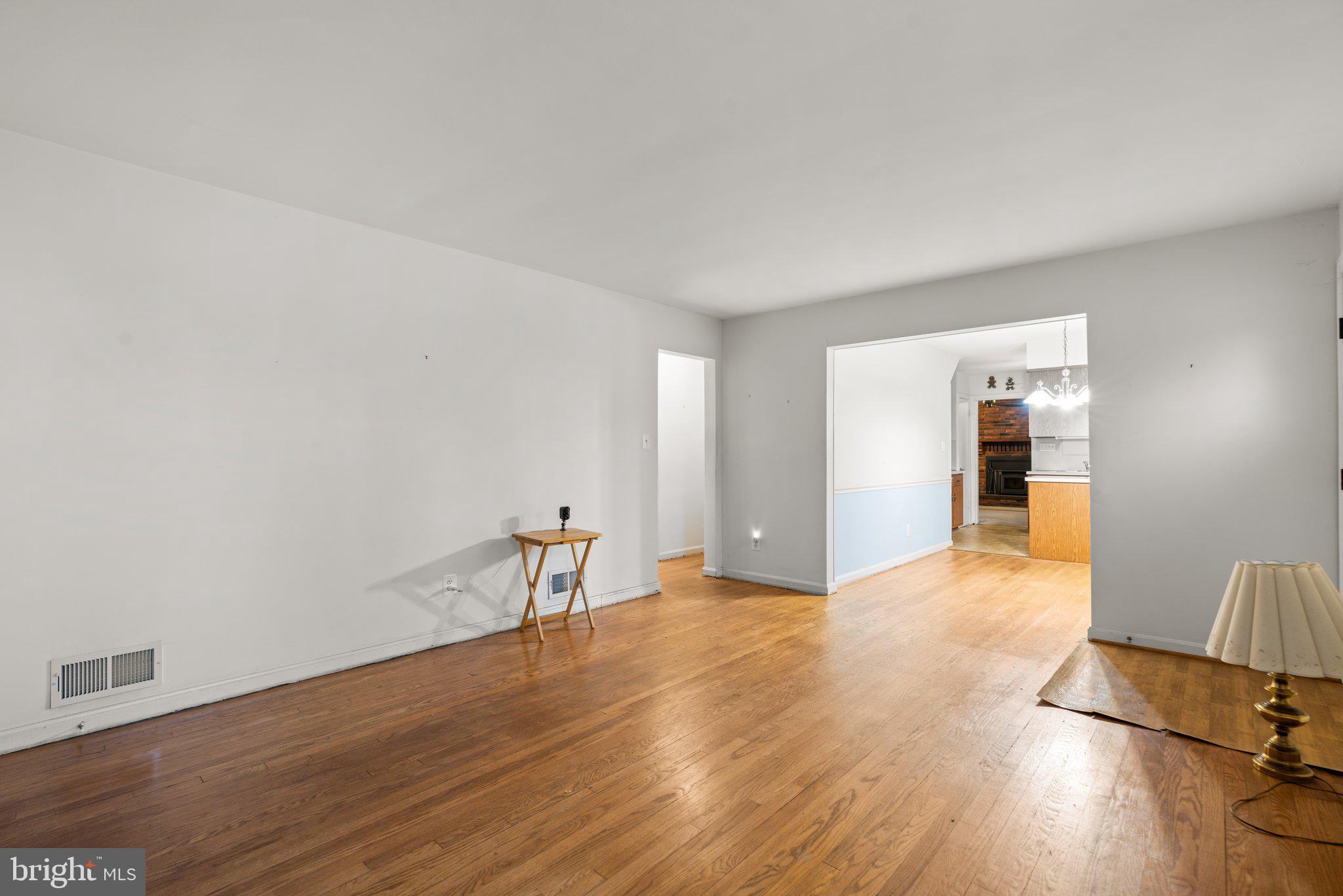 4201 Briars Road Olney, MD 20832 - Photo 5 of 58