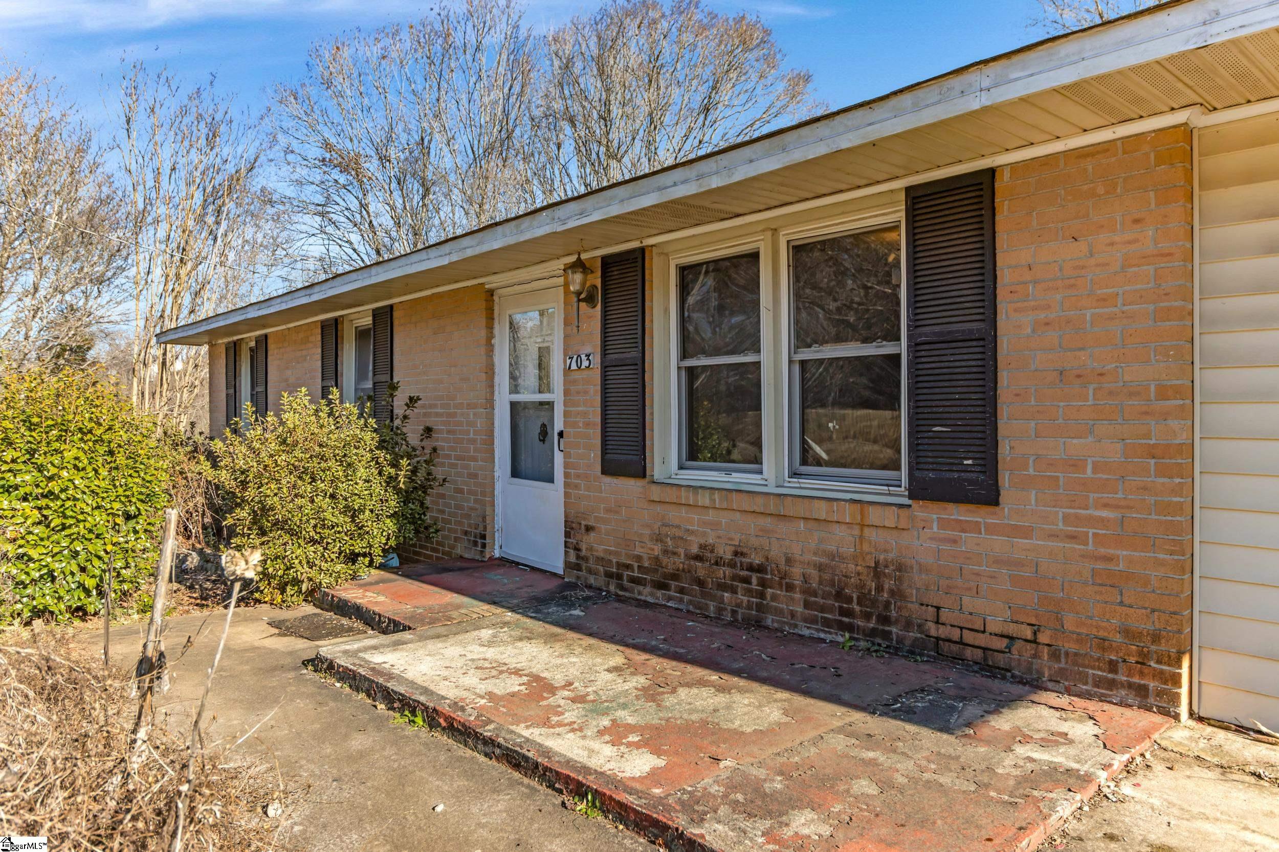 703 Old Stagecoach Road Easley, SC 29642 - Photo 3 of 45