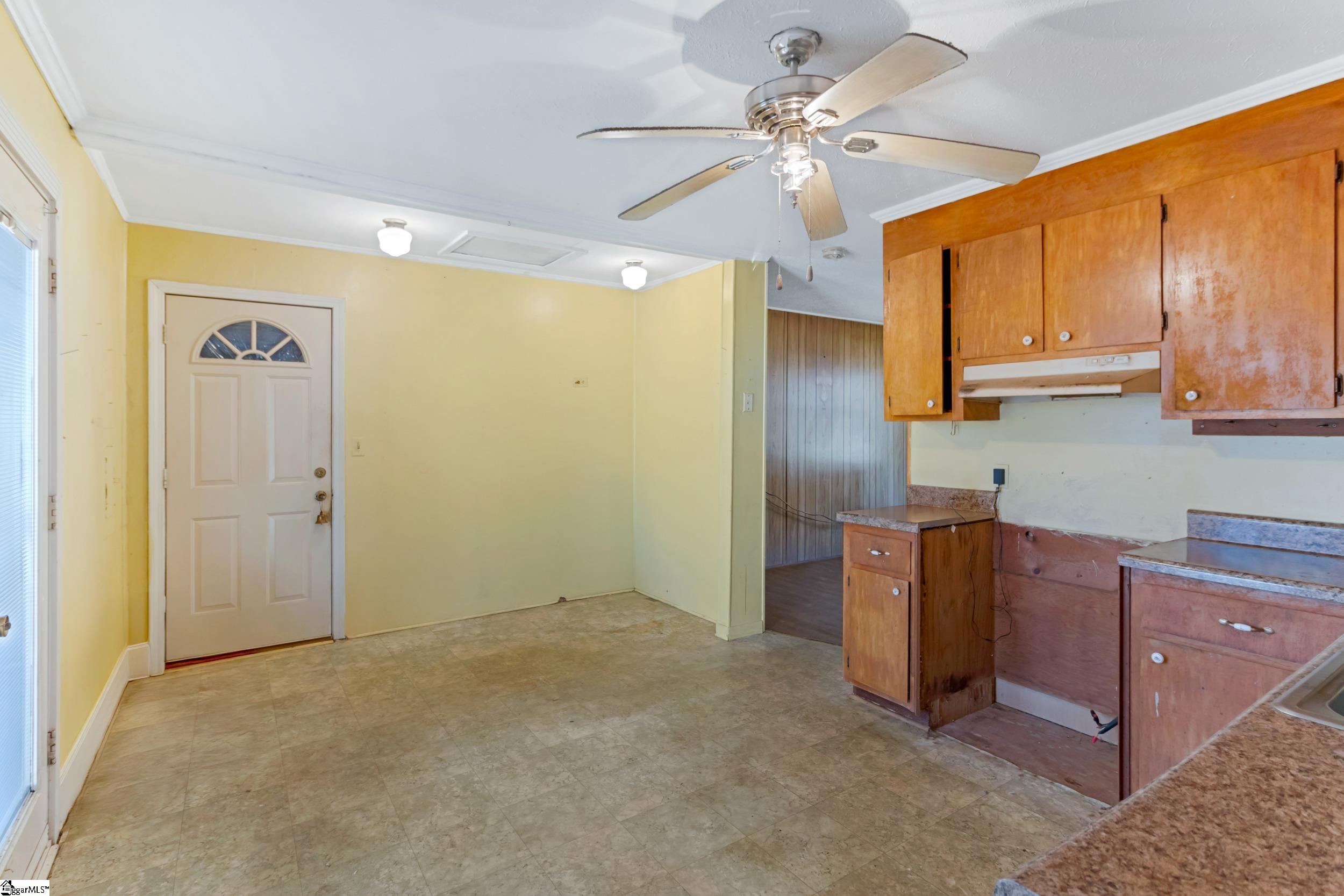 703 Old Stagecoach Road Easley, SC 29642 - Photo 7 of 45