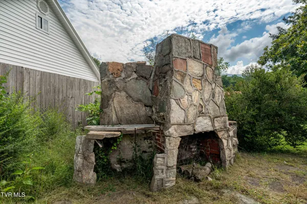 $298,000 | 216 North Church Street, Mountain City, TN 37683