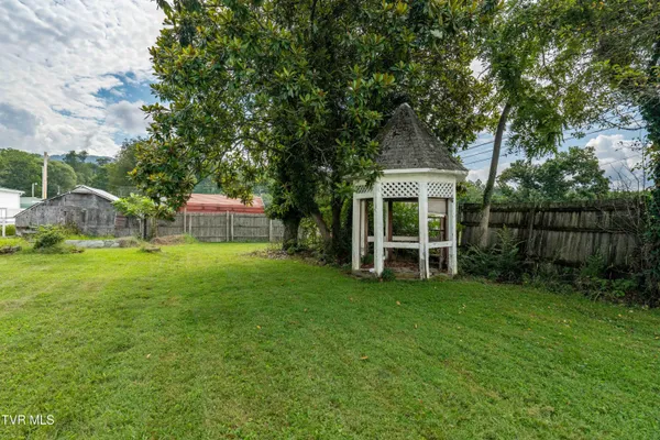 $298,000 | 216 North Church Street, Mountain City, TN 37683