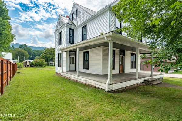 $298,000 | 216 North Church Street, Mountain City, TN 37683