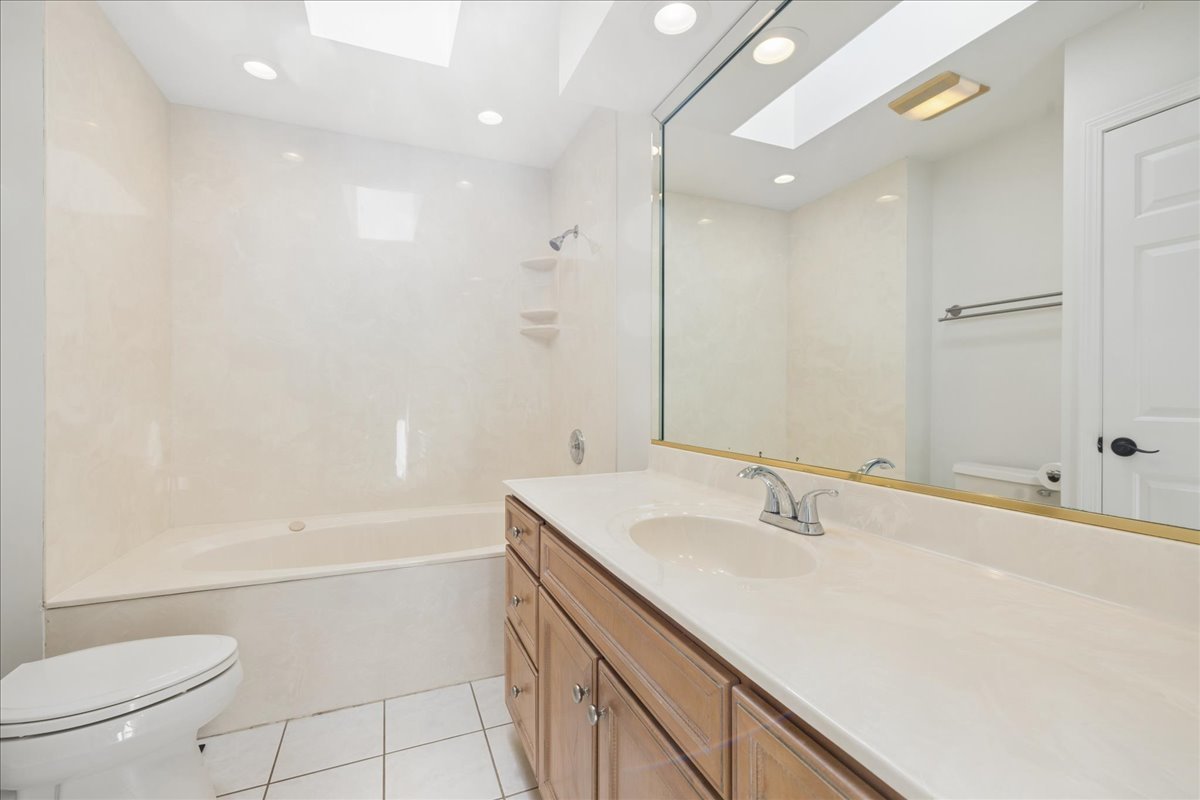 4140 Portage Lane Hoffman Estates, IL 60192 - Photo 13 of 29