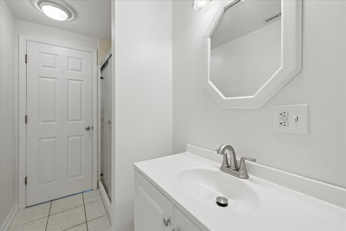 4140 Portage Lane Hoffman Estates, IL 60192 - Photo 22 of 29