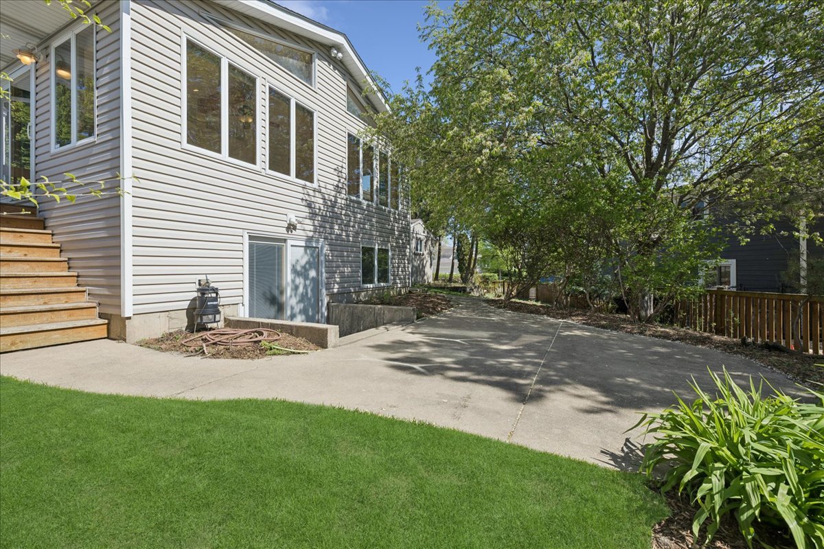 4140 Portage Lane Hoffman Estates, IL 60192 - Photo 25 of 29