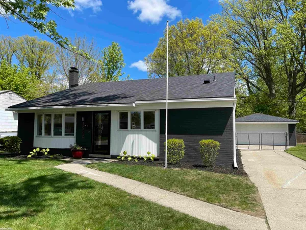 $264,900 | 36550 Weideman Street, Clinton Township, MI 48035