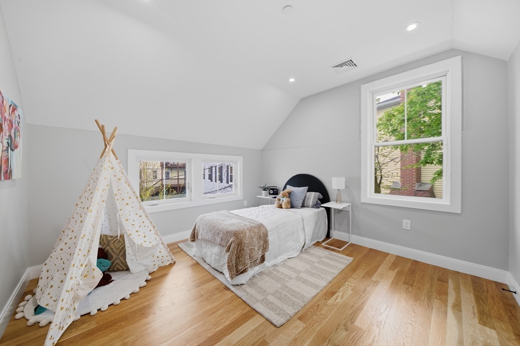 174 Walnut Street, Unit 2 Somerville, MA 02145 - Photo 26 of 32