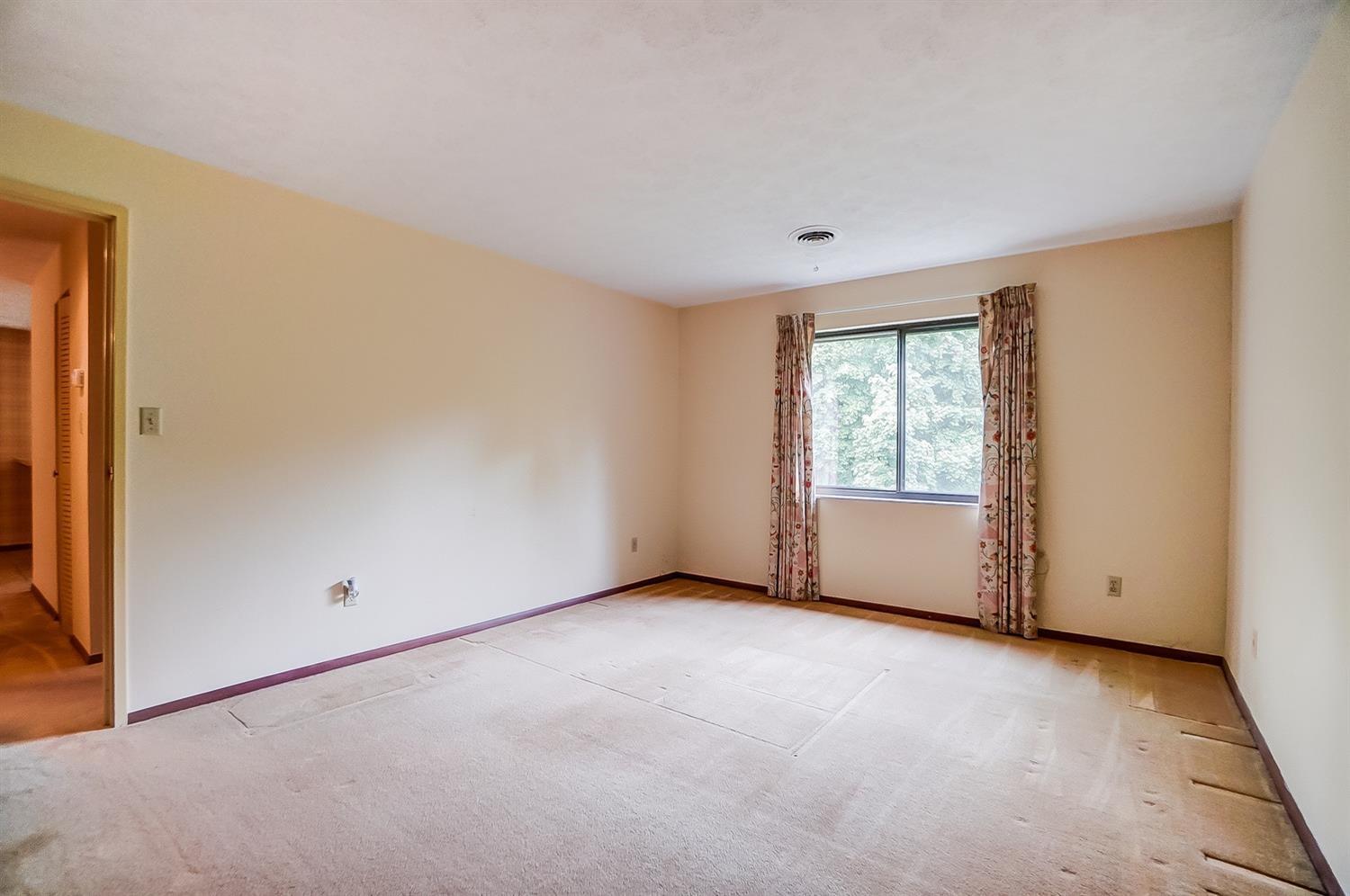 6604 Hearne Road, Unit 59 Cincinnati, OH 45248 - Photo 17 of 28