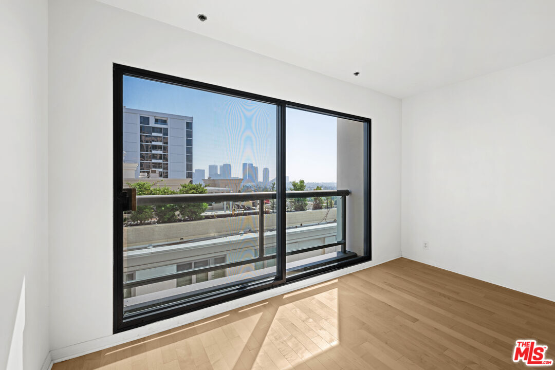 10724 Wilshire Boulevard, Unit 703 Los Angeles, CA 90024 - Photo 19 of 37