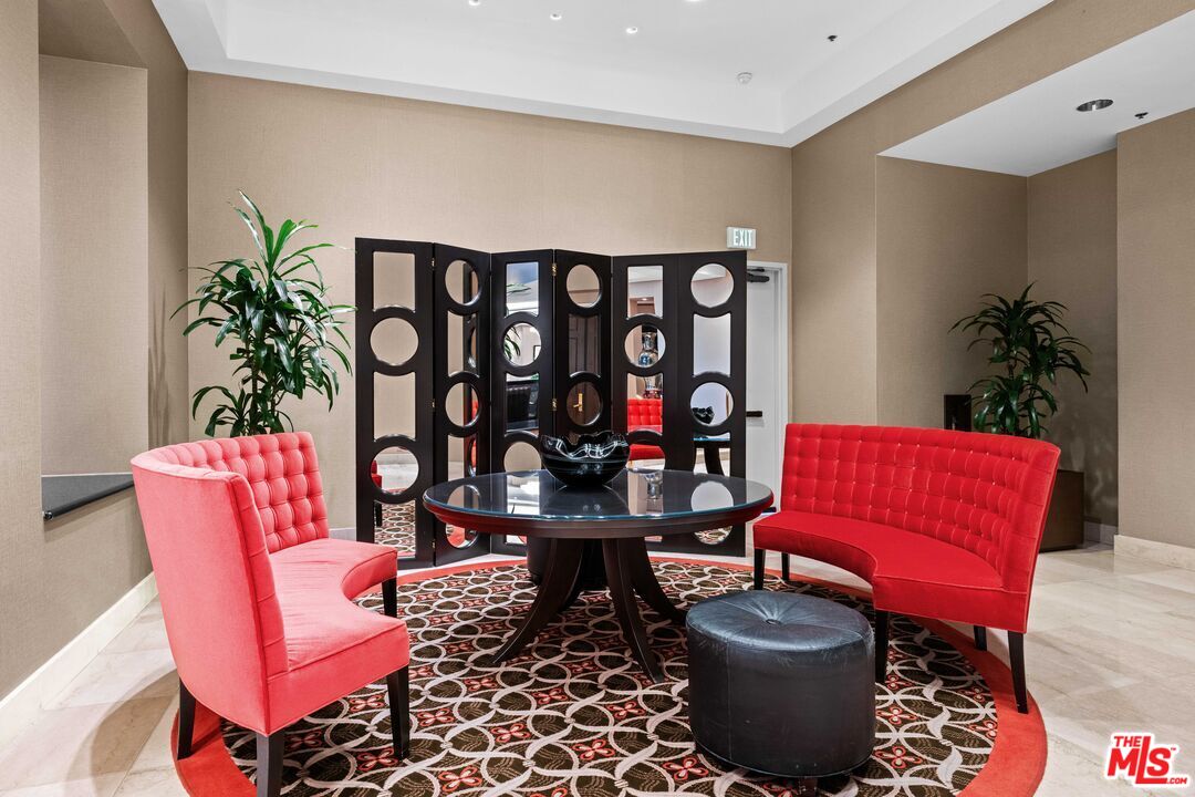 10724 Wilshire Boulevard, Unit 703 Los Angeles, CA 90024 - Photo 31 of 37