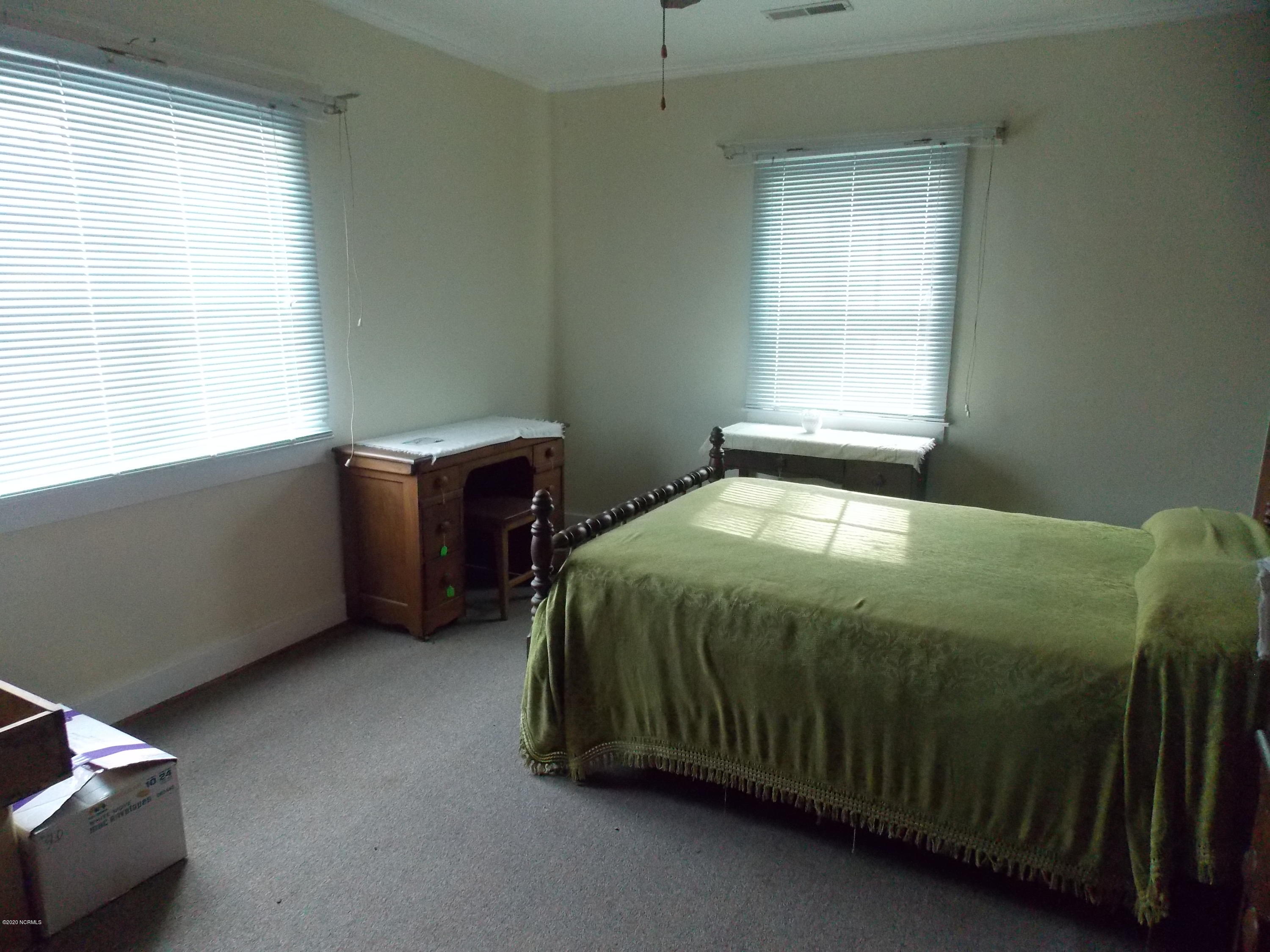644 Olympia Road New Bern, NC 28560 - Photo 7 of 23 DSCN1356