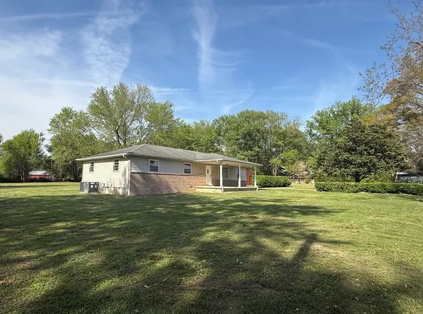 $1,600 | 68 Sissom Road, Morrison, TN 37357