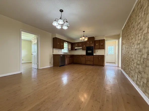 $1,600 | 68 Sissom Road, Morrison, TN 37357