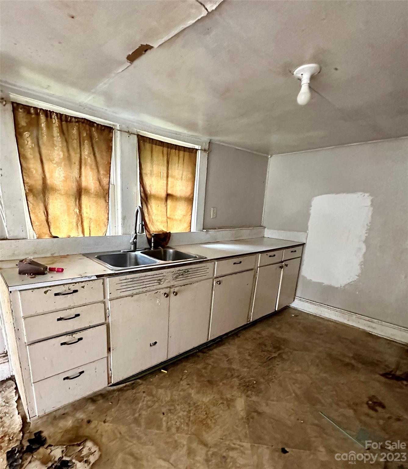 3321 Spencer Road Conover, NC 28613 - Photo 8 of 15 Gallery Image 8