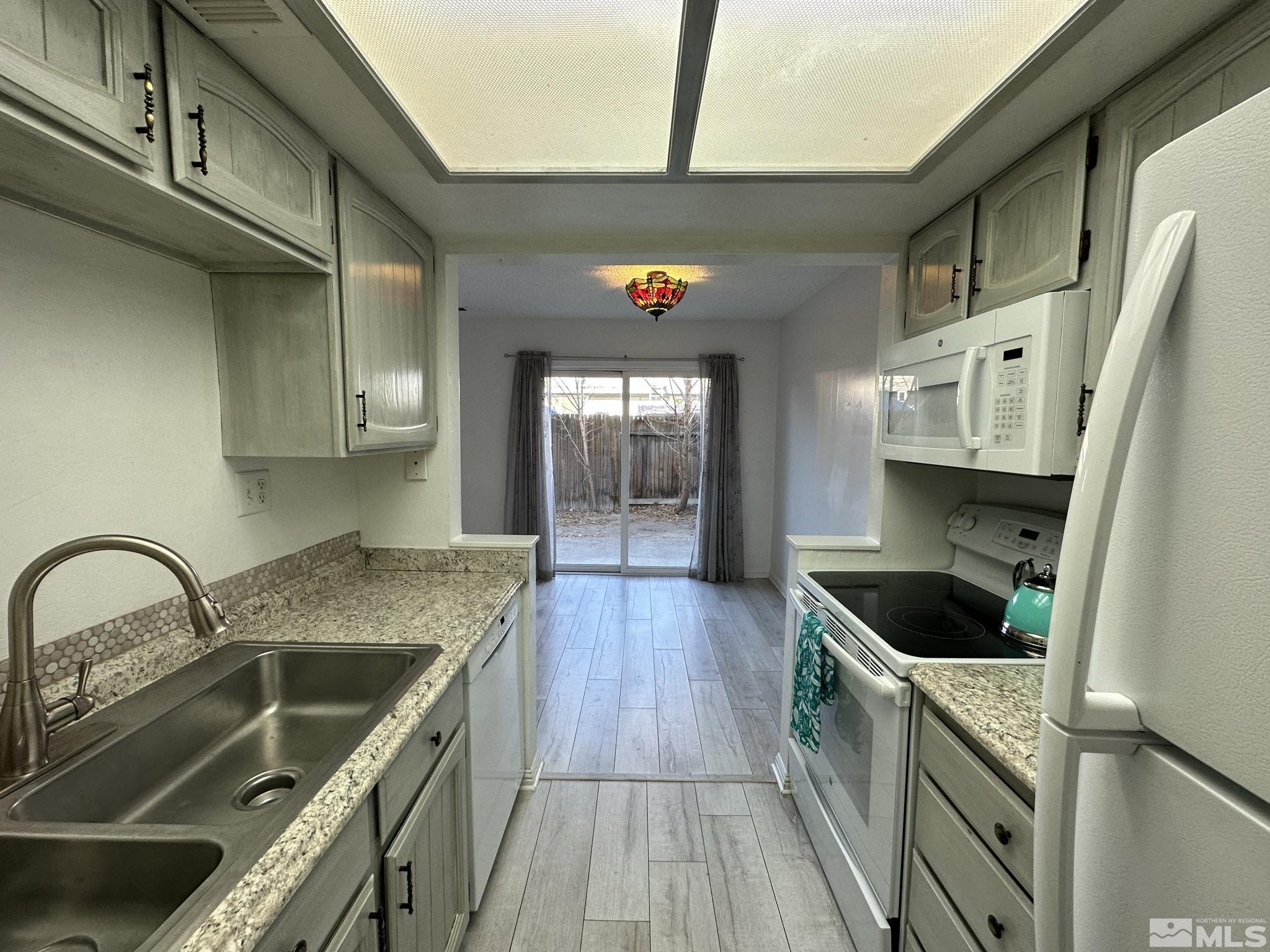 2252 Cannonball Road Sparks, NV 89431 - Photo 5 of 31 Photo 5
