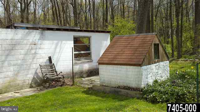 156 Fish And Game Road New Oxford, PA 17350 - Photo 3 of 11 Gallery Image 3