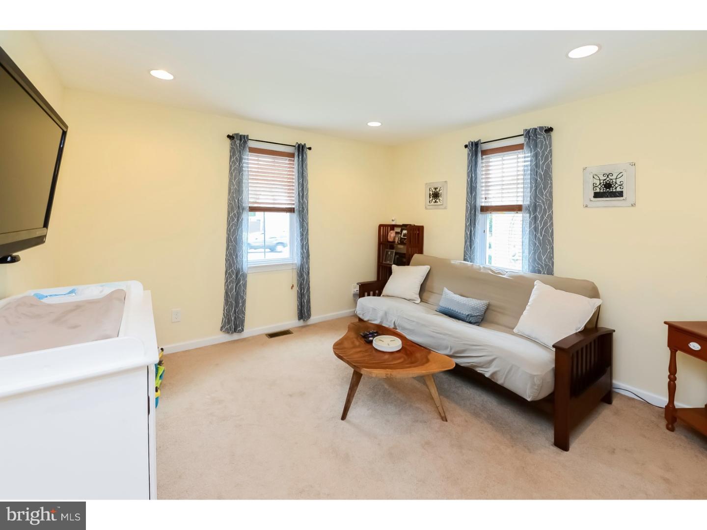 933 Clements Bridge Road Barrington, NJ 08007 - Photo 11 of 24 Bedroom 2