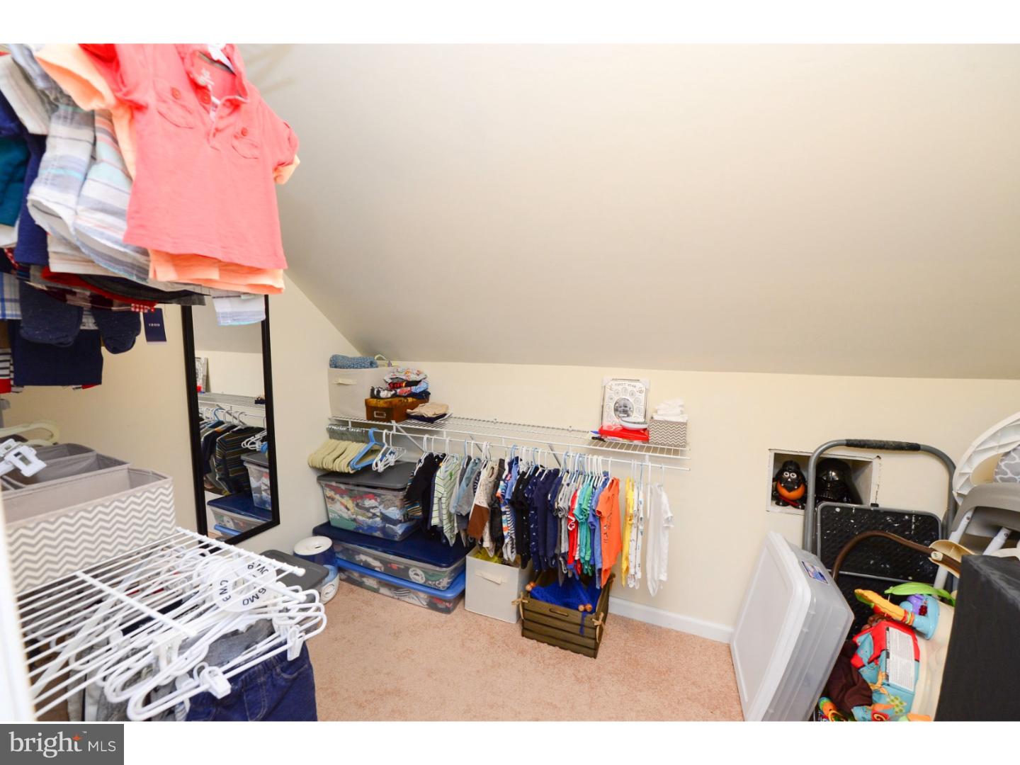 933 Clements Bridge Road Barrington, NJ 08007 - Photo 15 of 24 Walk-in Closet