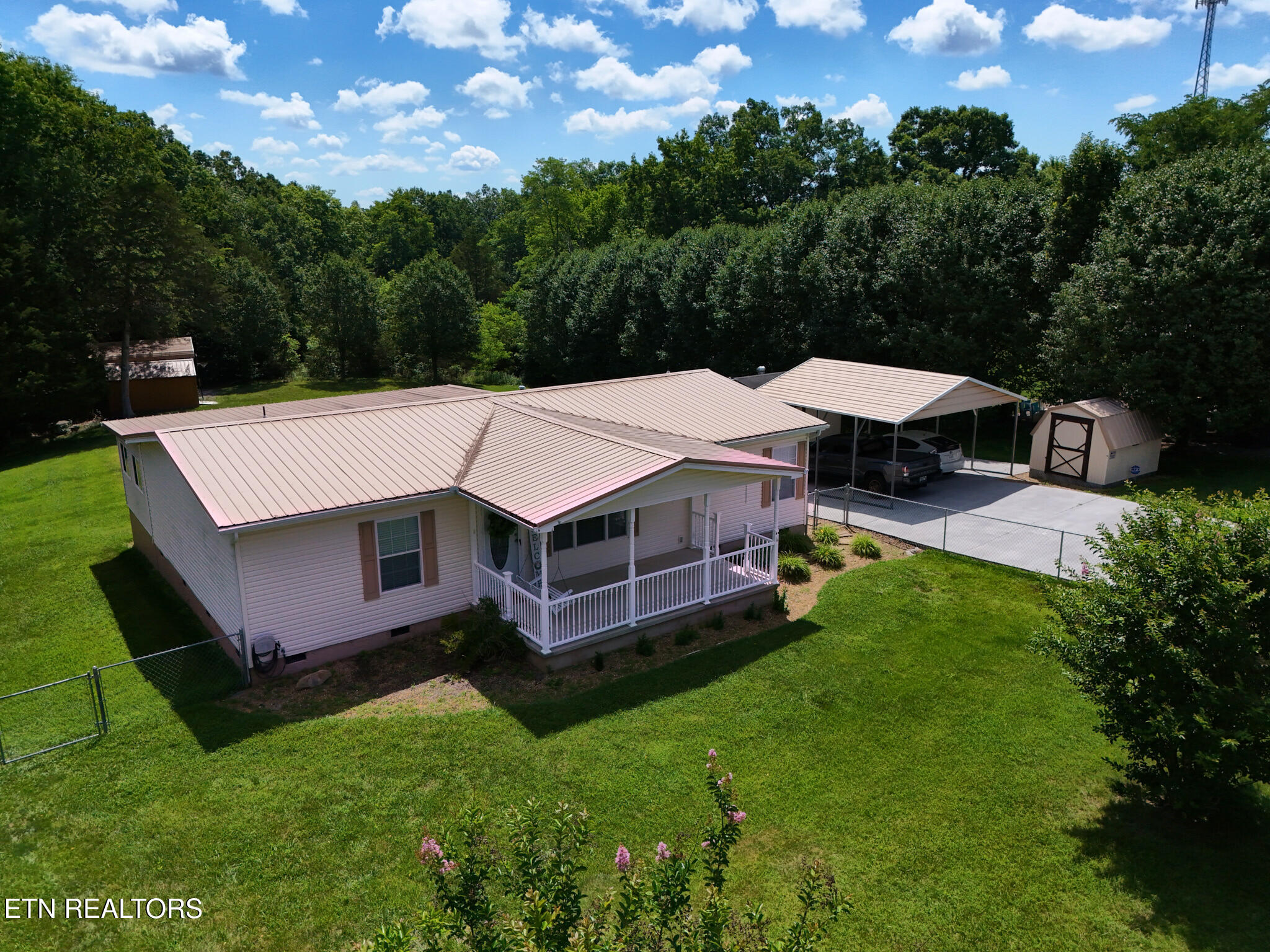 950 Mohawk Ridge Road Bulls Gap, TN 37711 - Photo 2 of 56 950 Mohawk Ridge Rd Bulls Gap, TN 21